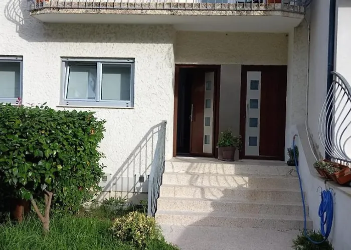 Apartament Sleep 2 *